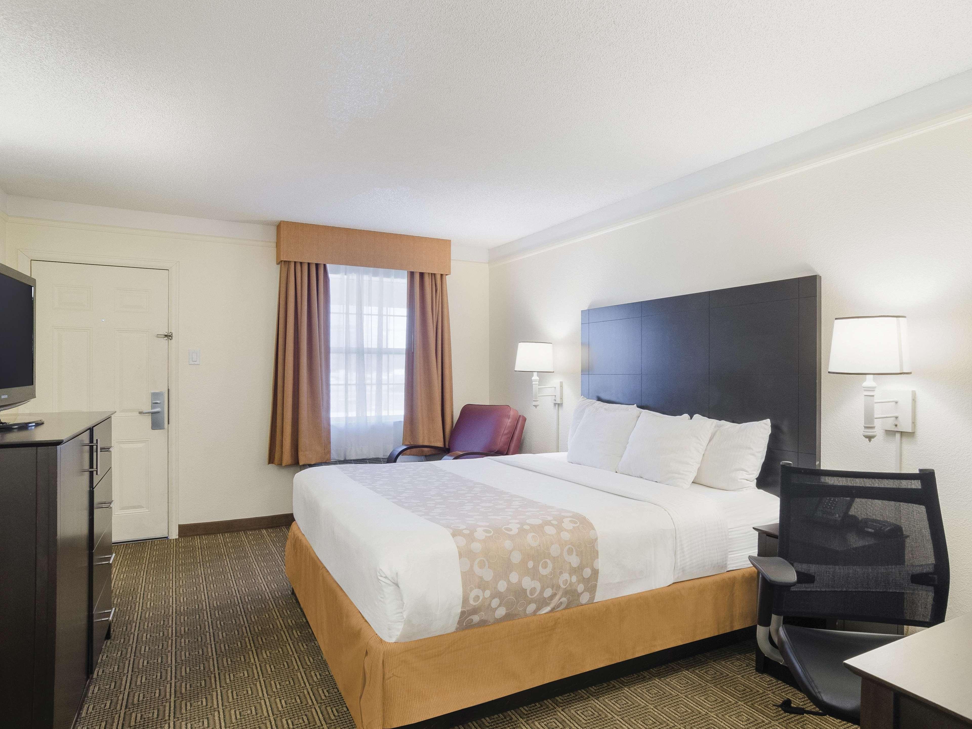 La Quinta Inn By Wyndham Denver Cherry Creek Экстерьер фото